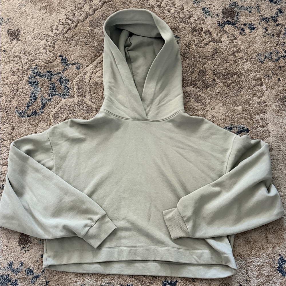 ALO Yoga Heather Gray Sweatshirt